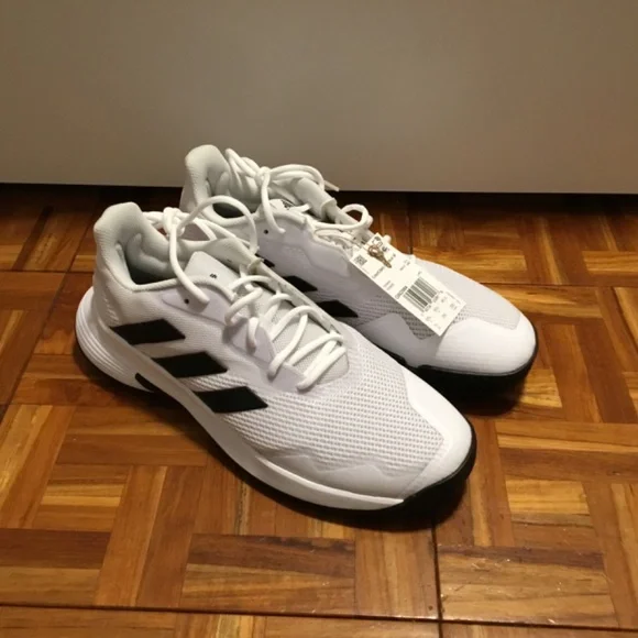 NWT Men’s Adidas US 11 CourtJam Control White Tennis Shoes - Picture 2 of 6